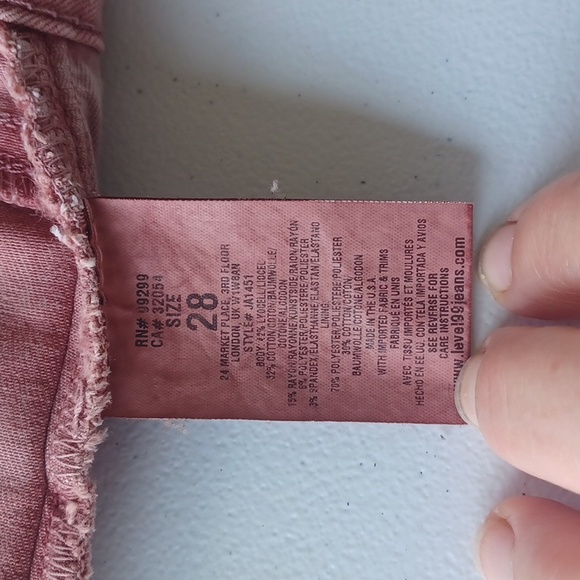 LEVEL 99 Adelynn Side Slit Distressed Denim Shorts, Size 29, Maeve - Picture 11 of 12